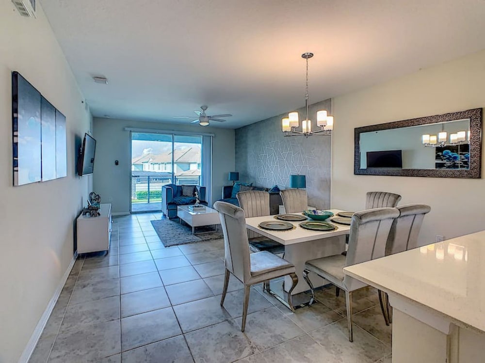 205 Luxury Condo Storey Lake Disney