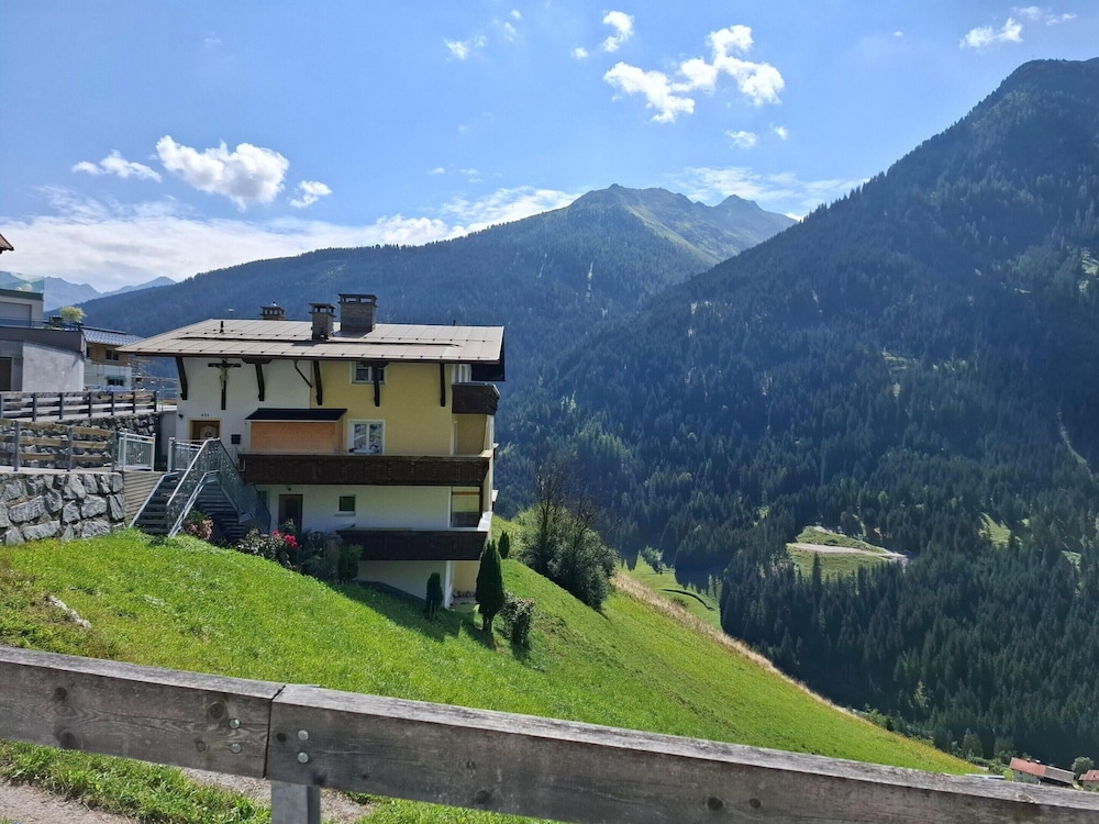Cchalet in Ischgl Near Mountain Railway