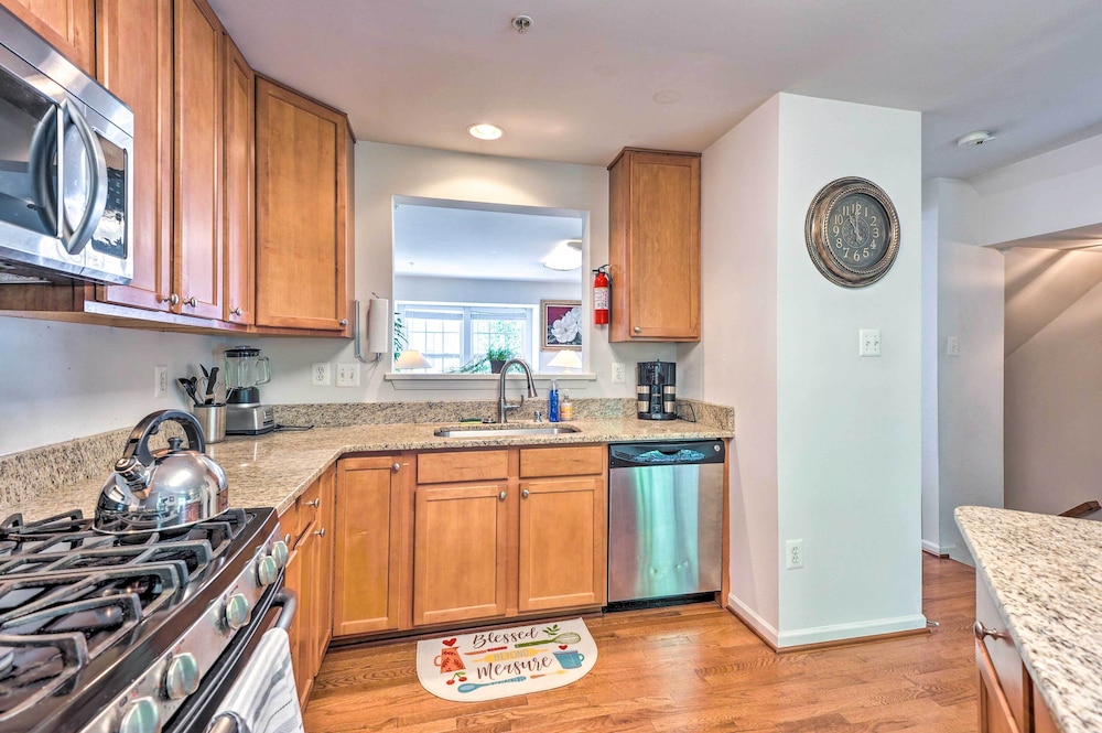 Elkridge Townhome 15 Mi to Dtwn Baltimore! - Property Image 26