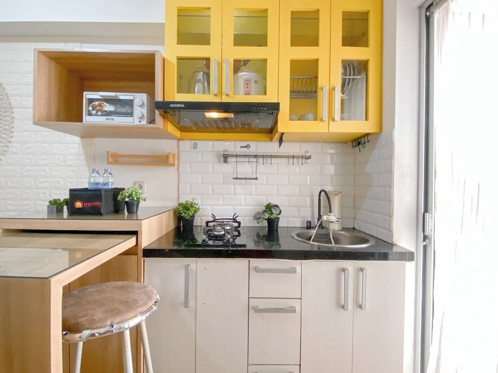 Restful And Tranquil 1Br At Apartment Bassura City