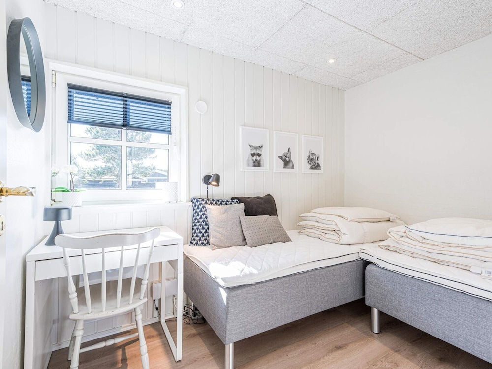 8 Person Holiday Home in Vejers Strand view 4