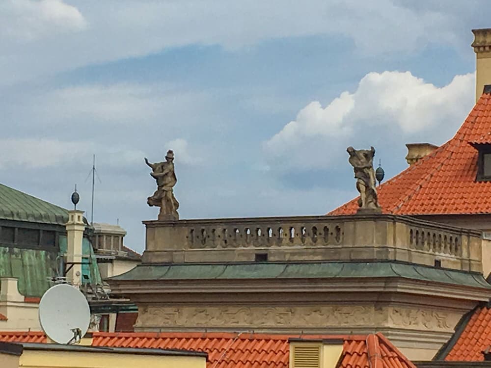 Incredible 2Br Loft in Heart of Prague