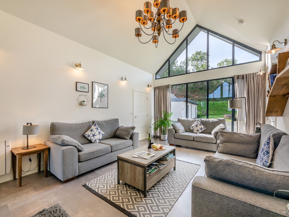 Shearwater Lodge
