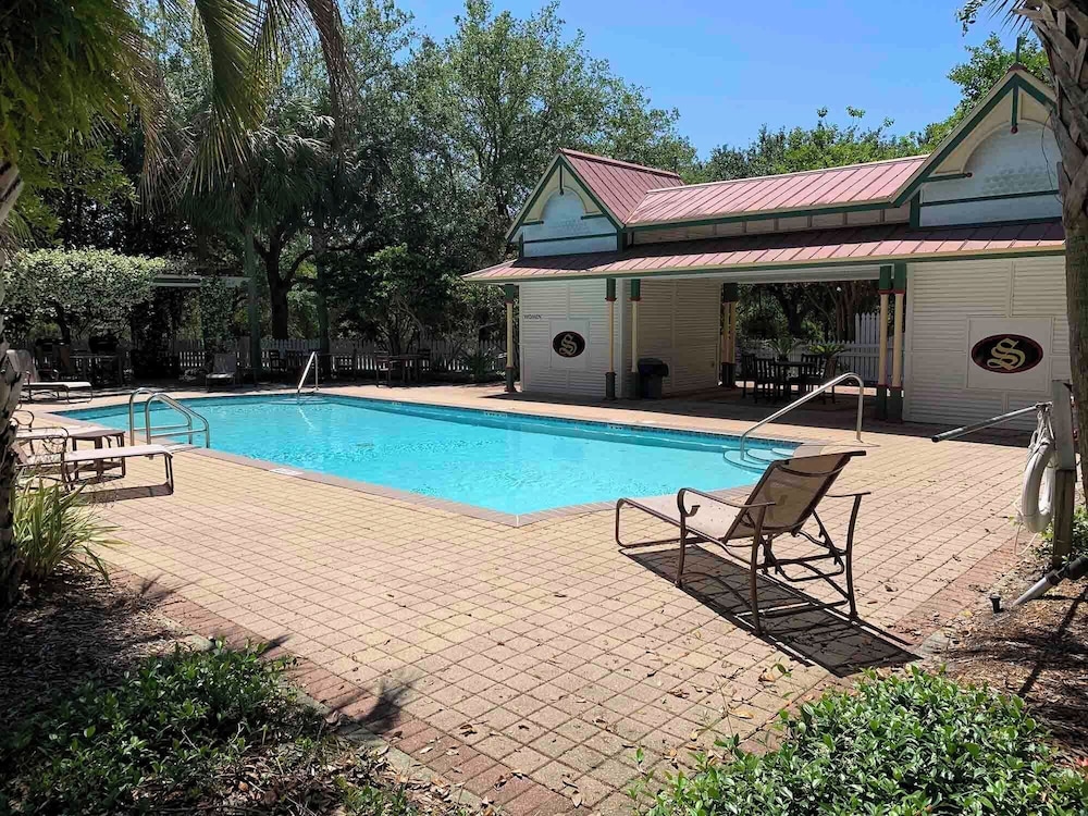 Corner Castle by Southern Vacation Rentals