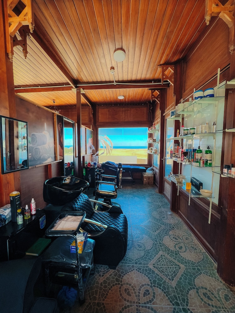 Mangrove Bay Resort