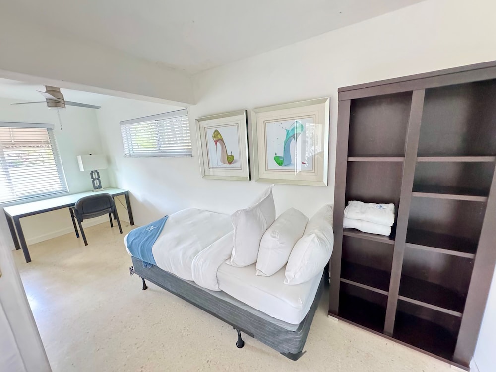 Fabulous Private Oasis With Lgbtq Resort Access