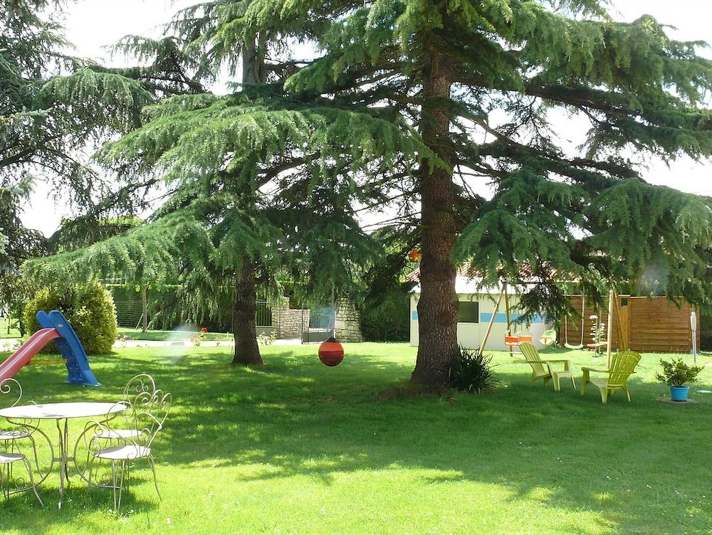 Photo 18