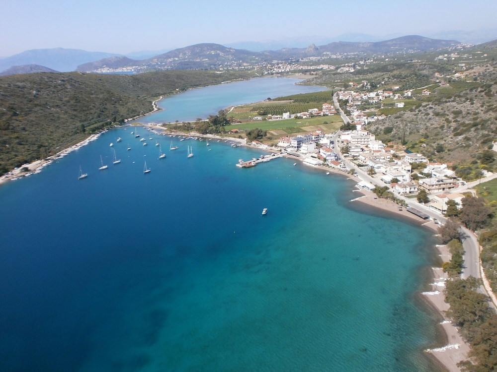 Stork Holiday Apartments - Garden & Sea View