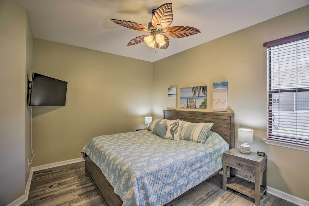 Sunny Cape Coral Home w/ Private Pool Lanai - Property Image 22