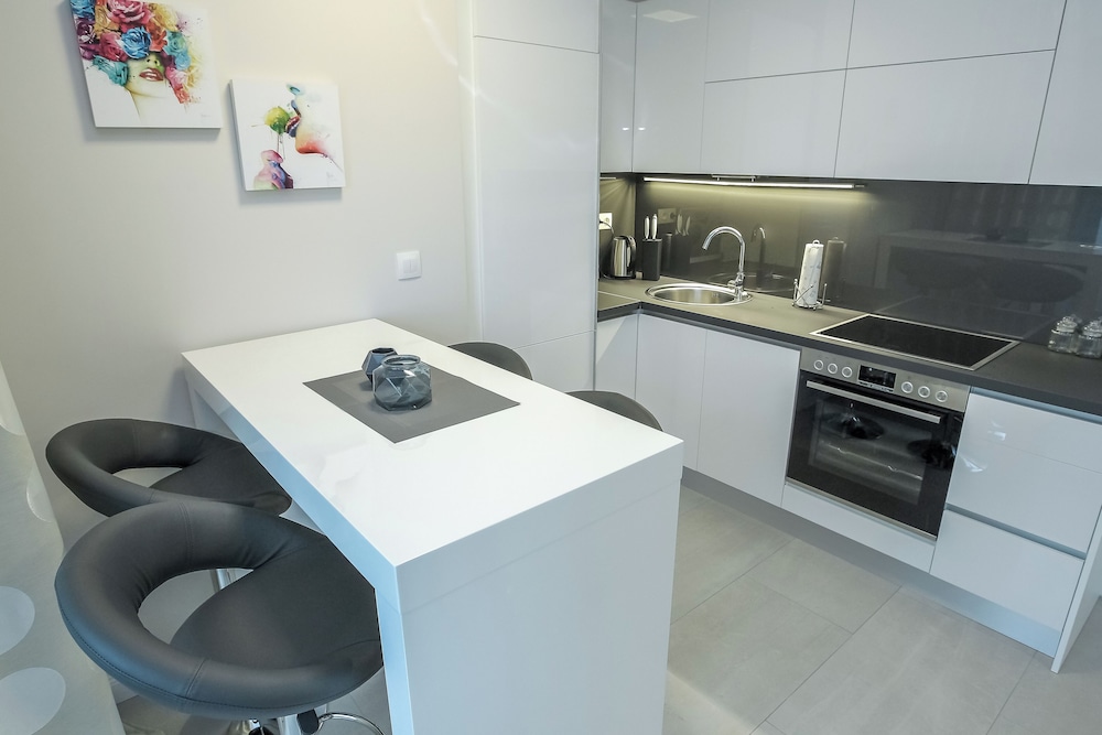 Tomana B Apartments