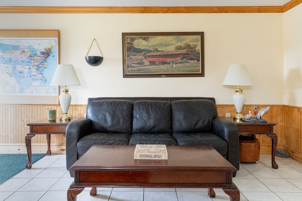 Inn at Octagon Acres