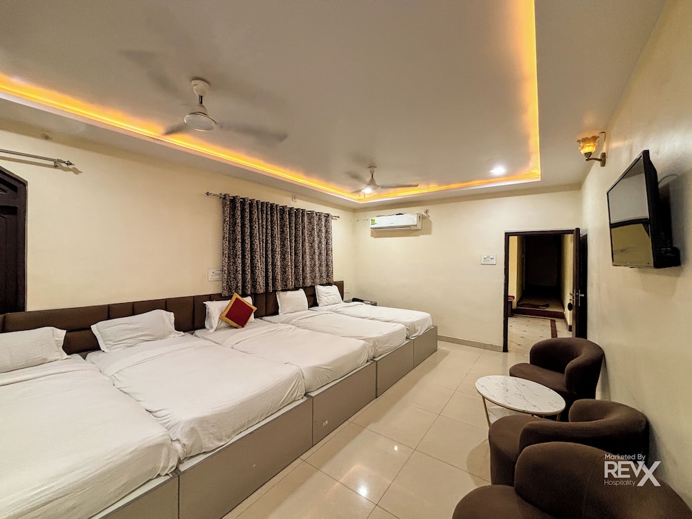 Hotel Diamond Palace