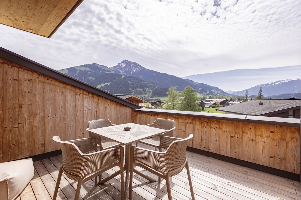Apartment With 3 Private Terraces