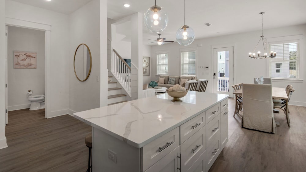 Spacious 4BR With 2 Master Suites, Golf Cart, .3 Miles to Beach - Sleeps 15