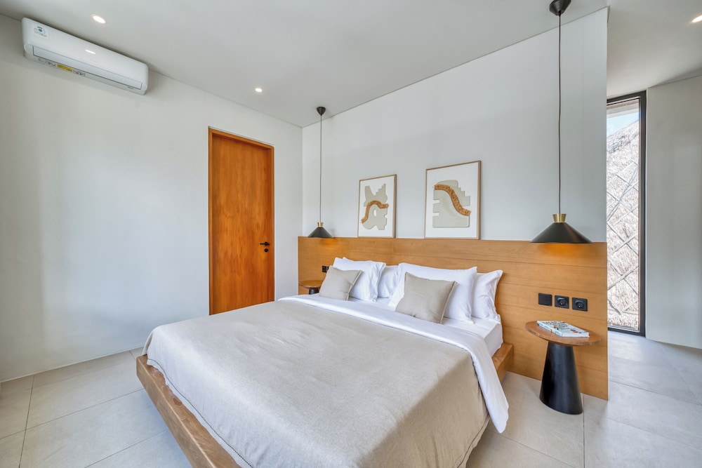 New Luxury Malvarrosa Villas