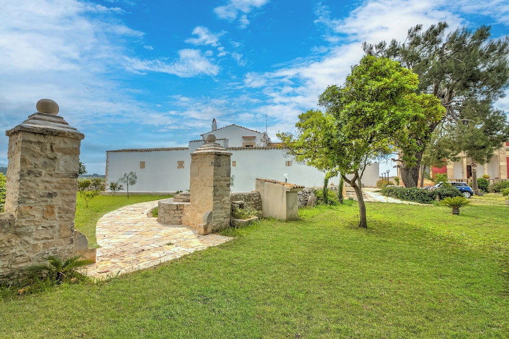 Annunziatella Apulian Farm Experience