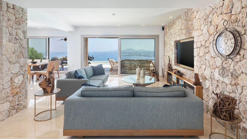 Villa Summer Wine by White Dream Villas