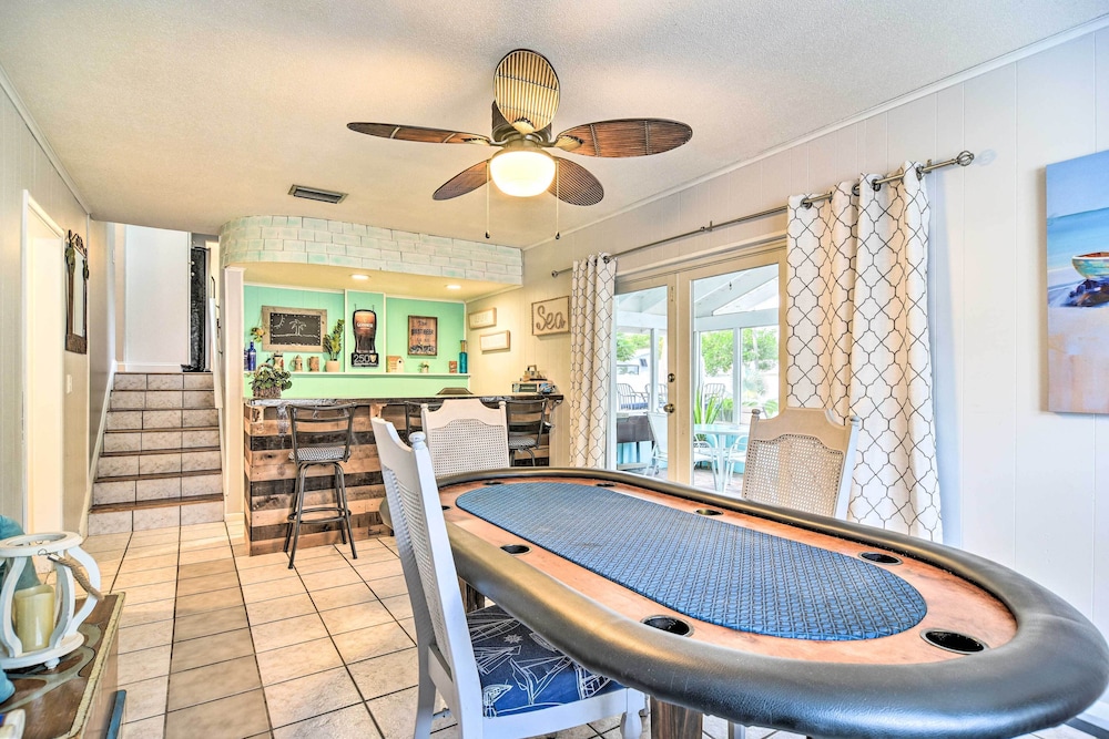 Seminole House < 1 Mile to Indian Rocks Beach!