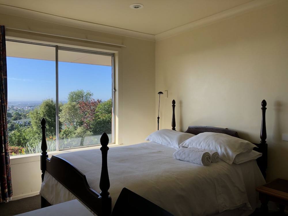 Mount Hobson Boutique Accommodation - Image 5