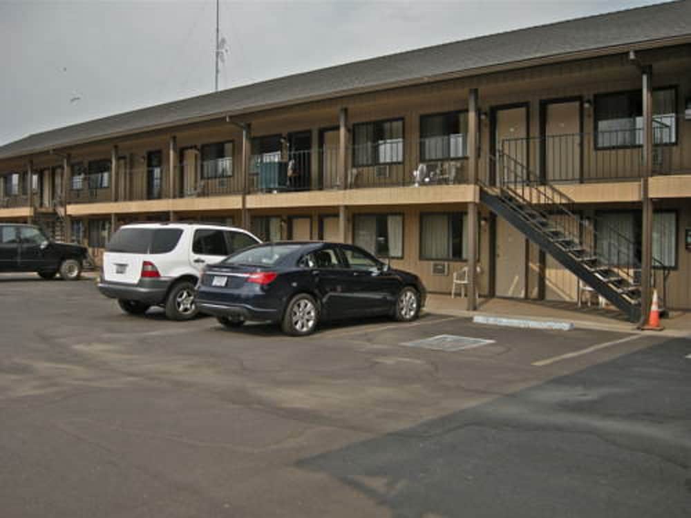 Red Lion Inn & Suites La Pine