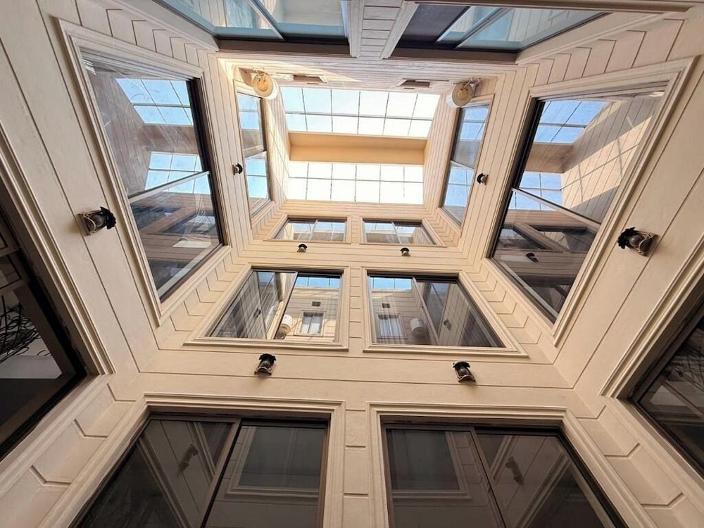 Rhodium Hotel ONE