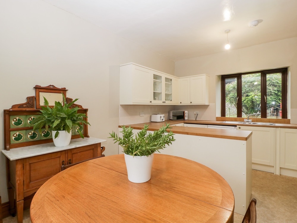 Bullfinch Cottage