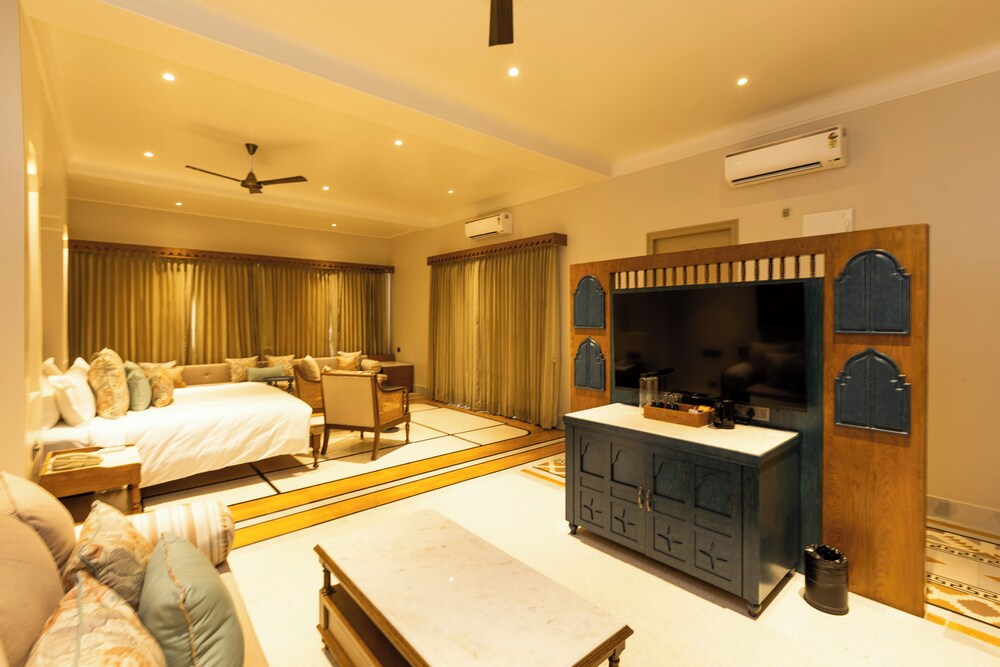 DEV BAGH LUXURIOUS PRIVATE SUITES