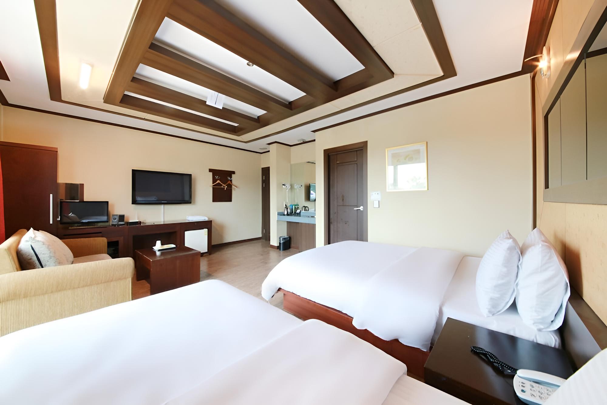 Hwaseong Jes Hotel view 2