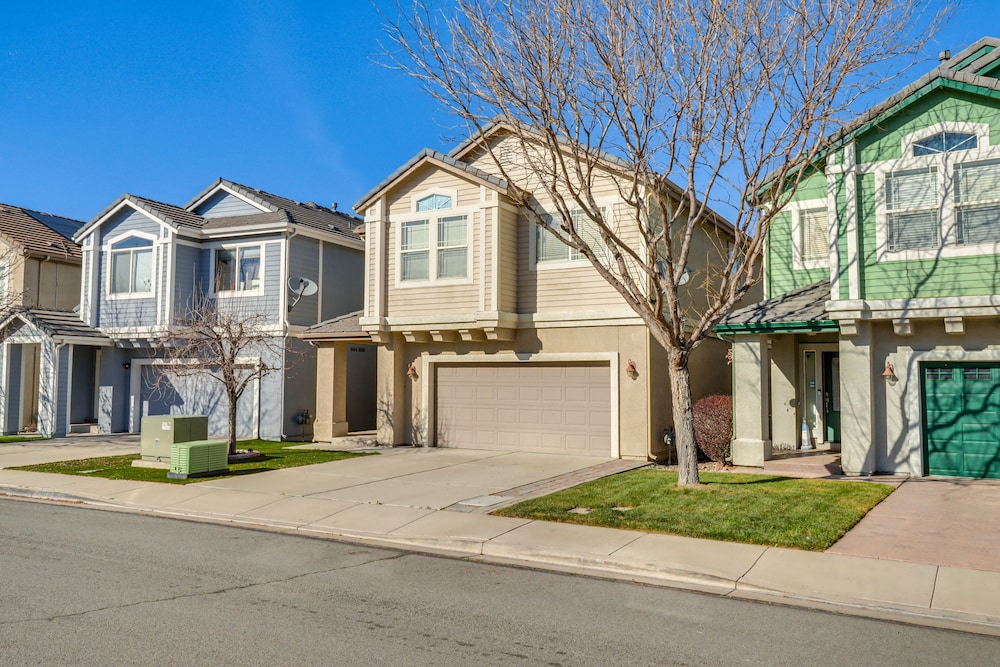 Sparks Home w/ Lake Access, 5 Mi to Downtown Reno! - Property Image 14