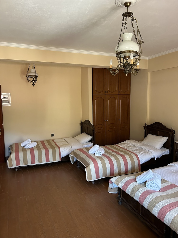 Aristarchos Lodge