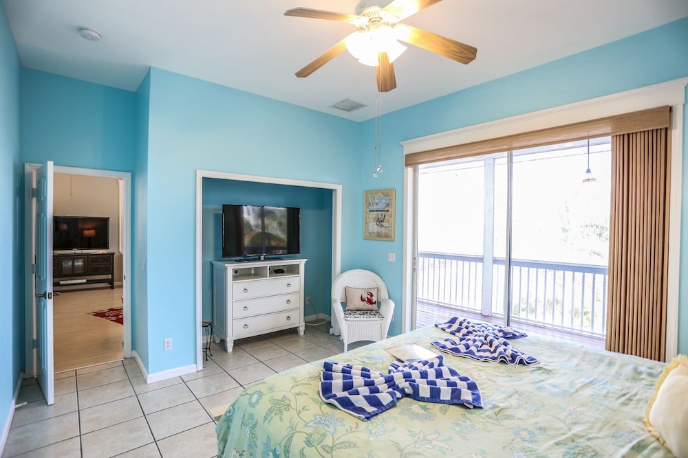 26653 Hickory Blvd view 3