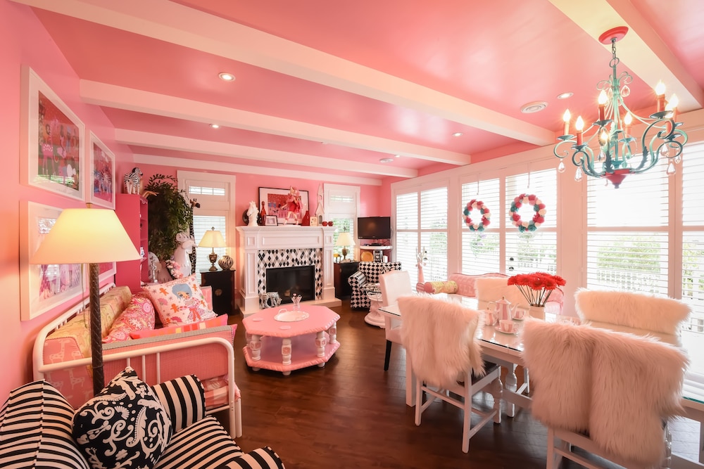 Deerfield House