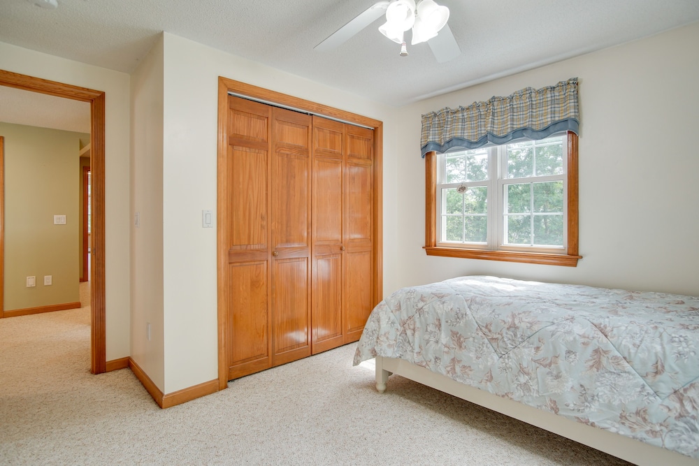 1/2 Mi to Beach: Stunning Home w/ Deck in Falmouth