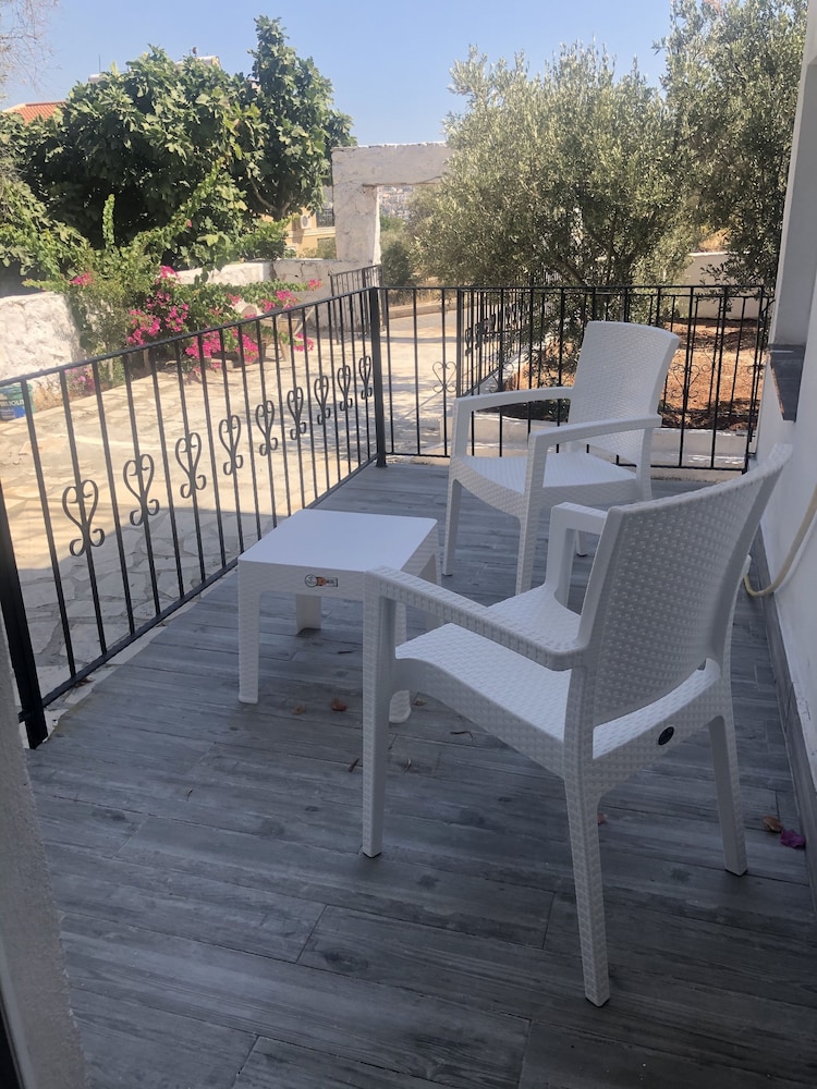 Lizo Hotel - Image 50