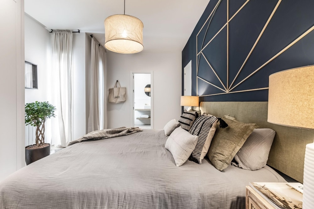 Dilar - 3 Bedrooms and Office in Trafalgar