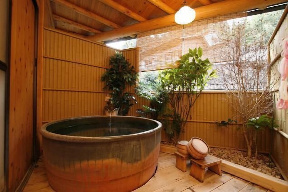 Ryokan Tsuruya Intaku