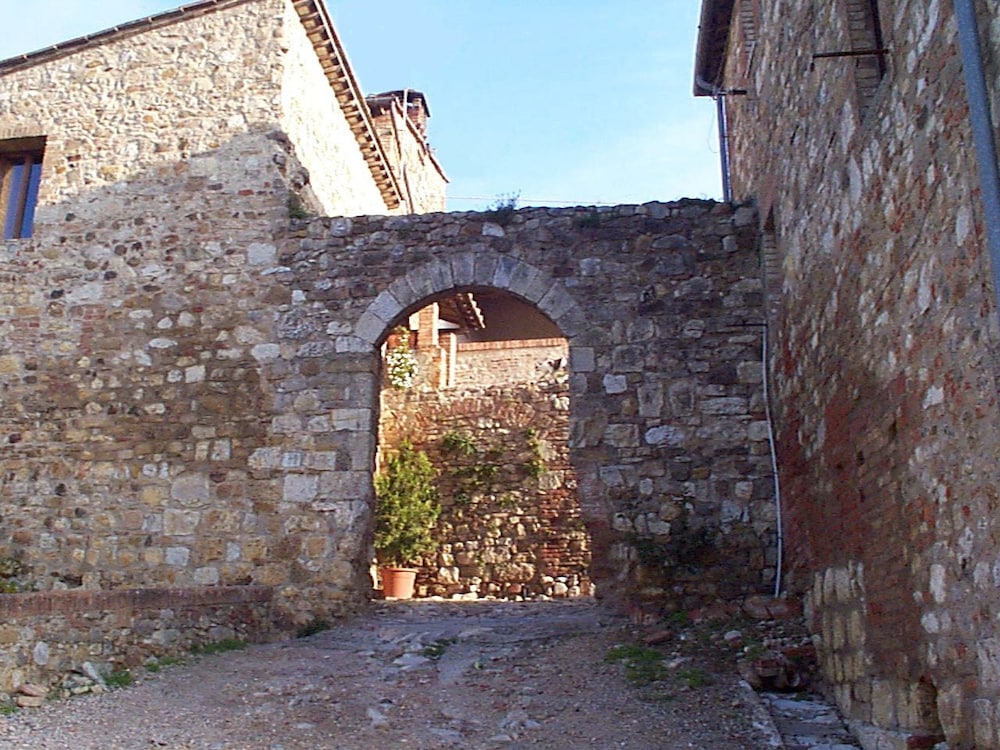 Photo 23