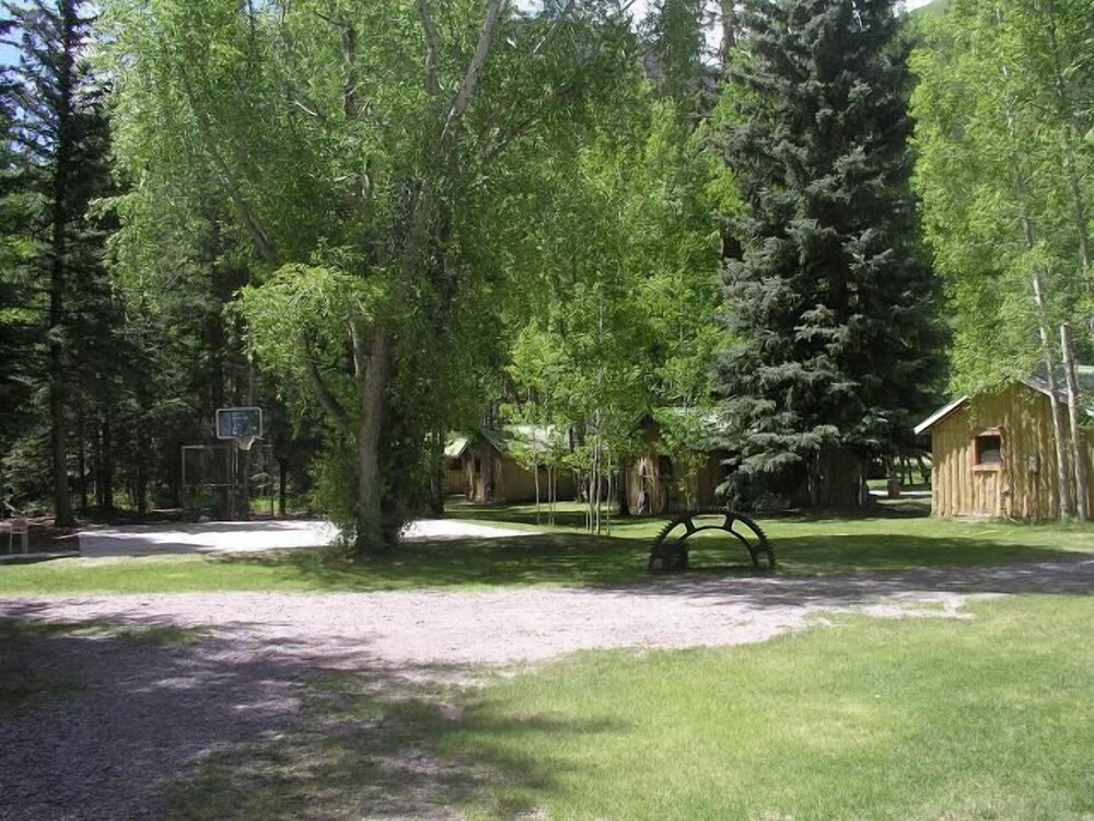 Aspen Lodge Blue Spruce Vacation Rental