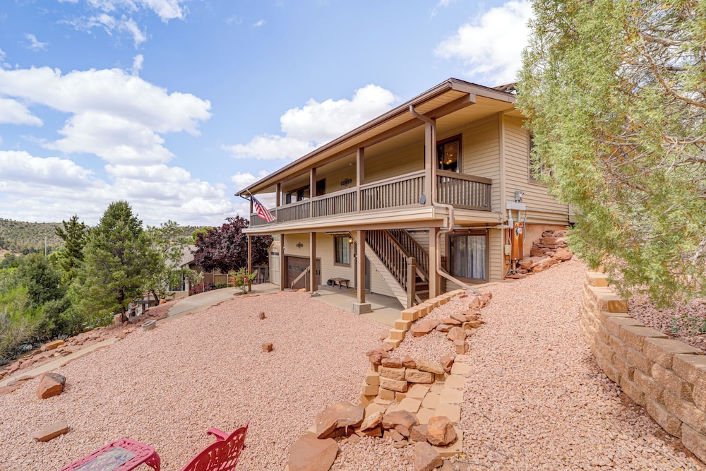 Mtn & Golf Course Views: Payson Retreat!