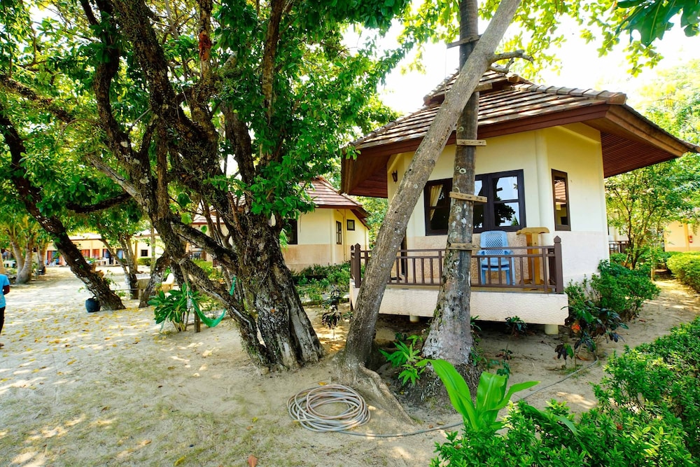 Coral Resort