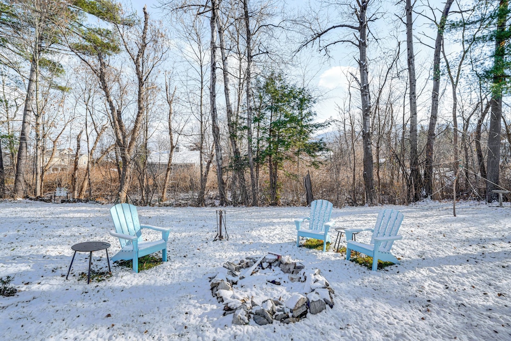 1 Mi to Dtwn: Beautiful Home in Williamstown!