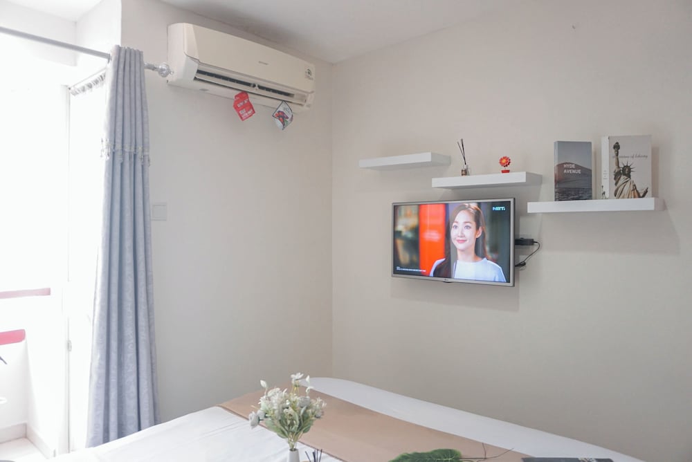 Well Furnished Studio Apartment Cinere Bellevue Suites