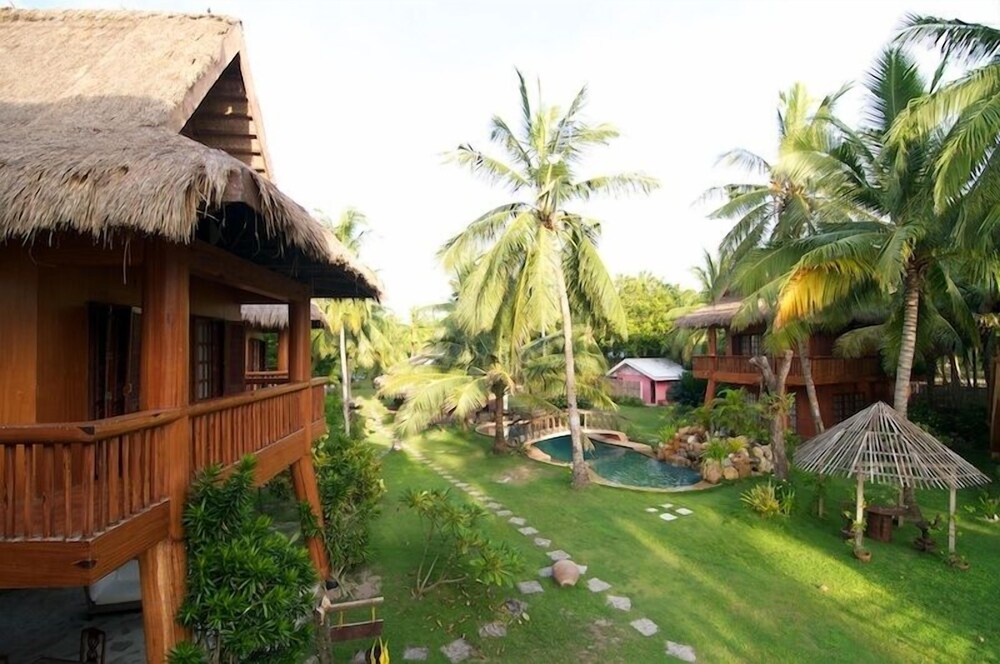 Hoyohoy Villas