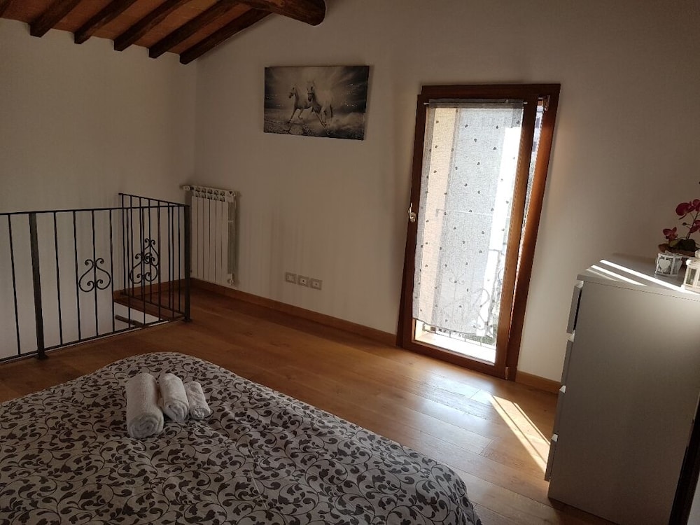 Villa Degli Olivi Siena view 4