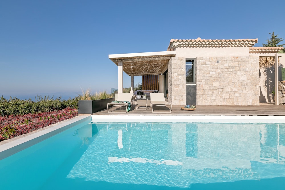 Art Blue Villas