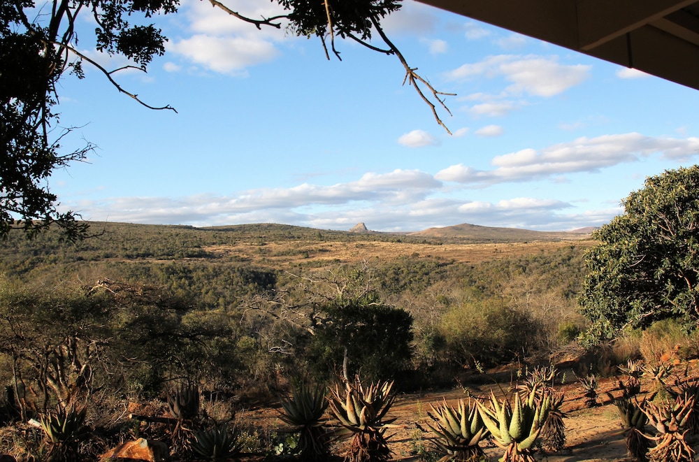 Fugitives' Drift Lodge
