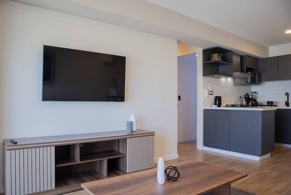 w Stylish 2BR in San Isidro