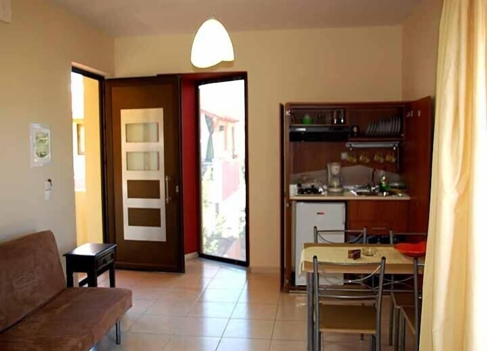 Armonia Apartments
