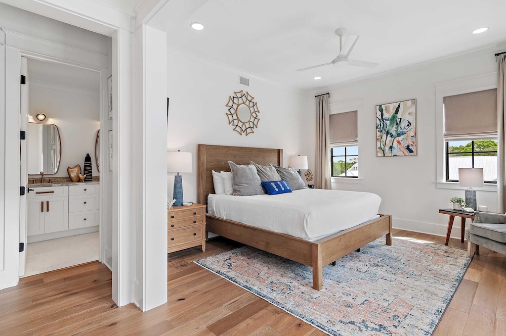 Rooftop Deck w/ Views, Pool, Luxury 5bdr Resorting To Happiness by Avantstay