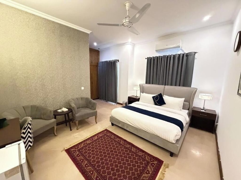 Rhodium Hotel ONE